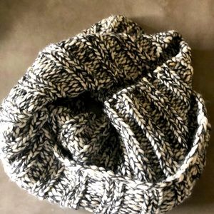 Cable knit infinity scarf
